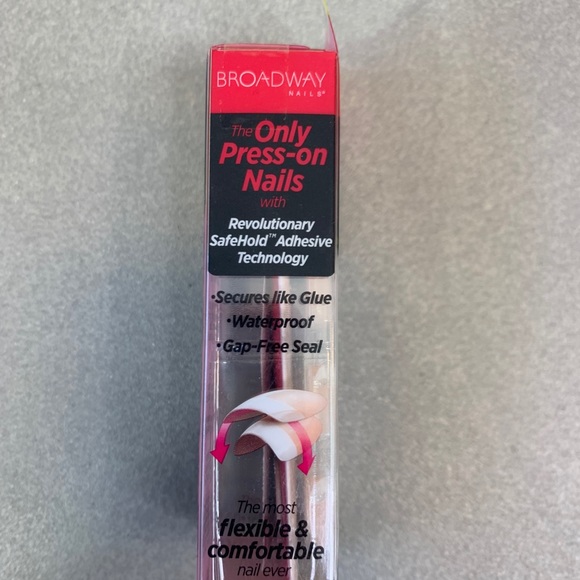 Kiss imPRESS 24 Press-On Ultra Shine French Nails - Picture 5 of 6